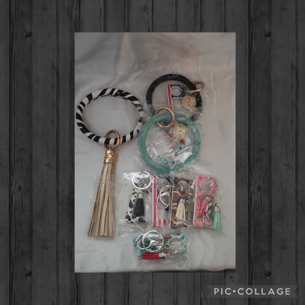Wristlet Keychain Bangle Keyring Circle Key Ring Leather Tassel Bracelet Fashion